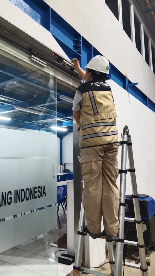 Jasa Service Pintu sliding jakarta - Installation Onsite